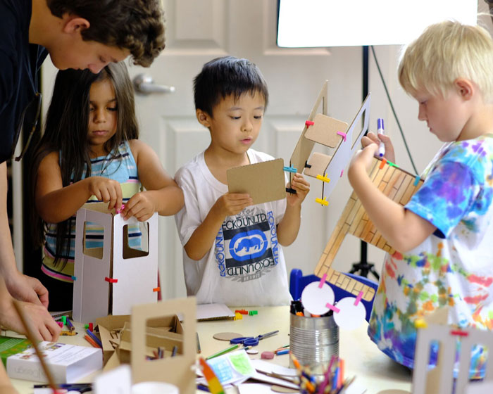 3DuxDesign STEAM activity play sets give kids the raw materials to create and build anything they can imagine!